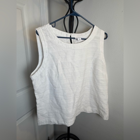Liz Claiborne White Tank Top Essential - Picture 1 of 10